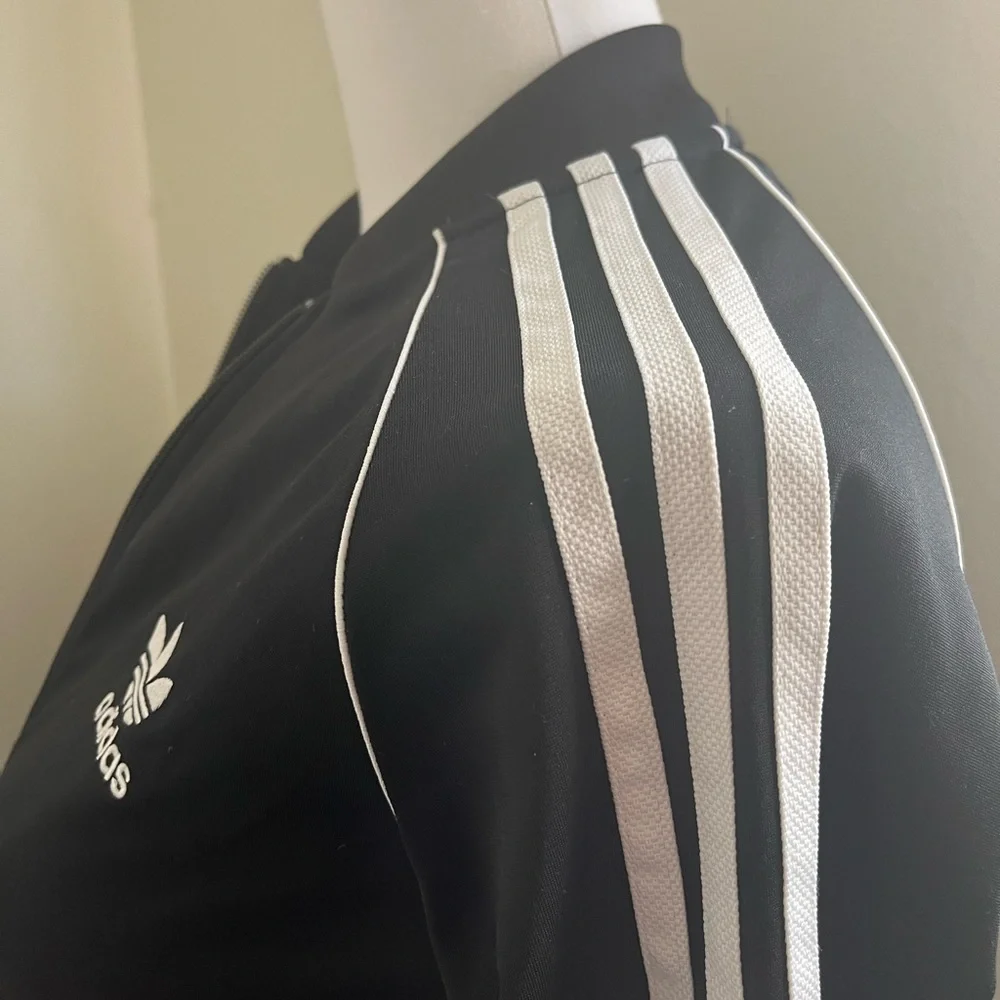 Adidas - Picture 2 of 4